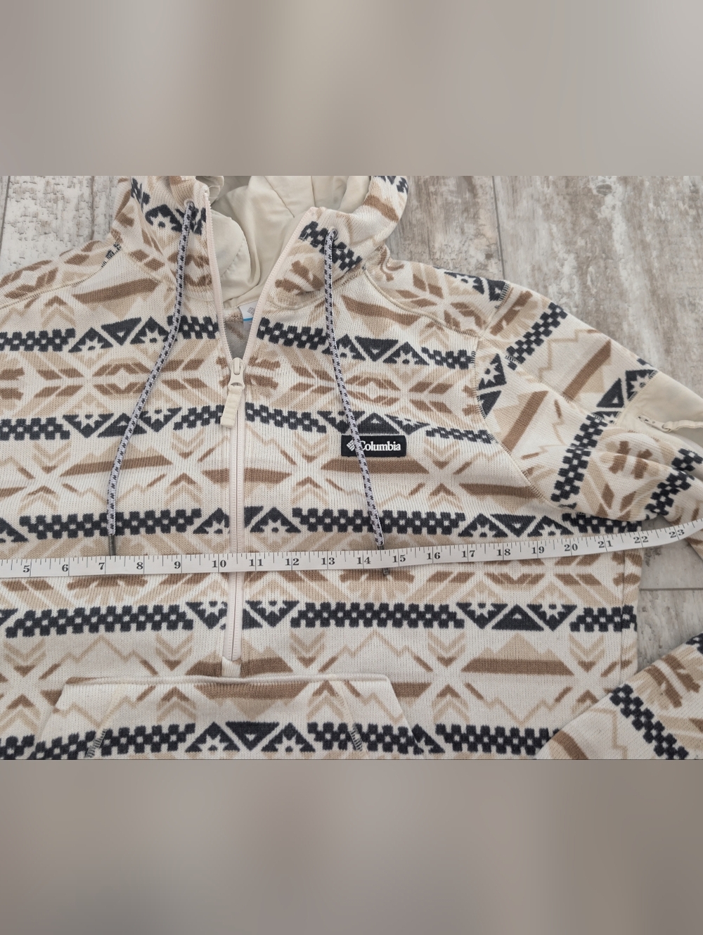 Columbia Women's Cream, Tan & Black Patterned Fleece Hoodie - Picture 11 of 11